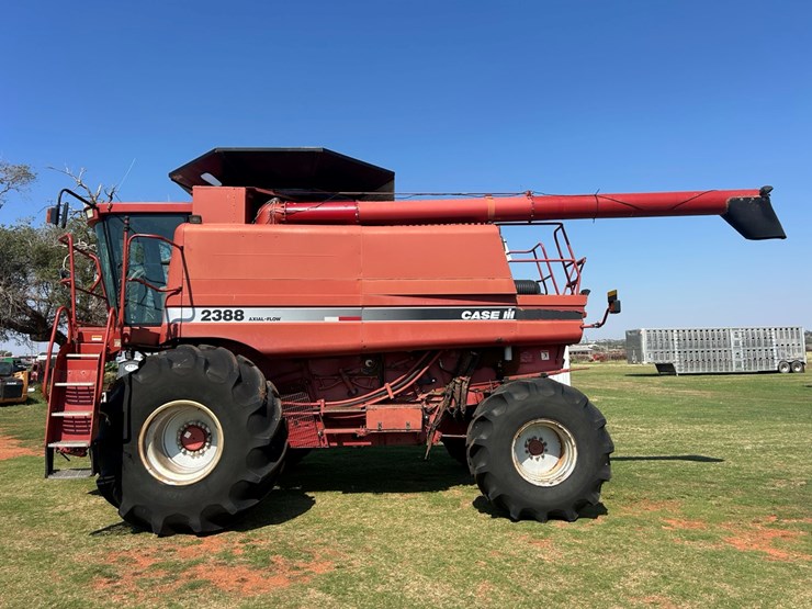 2004-case-ih-2388-image-2