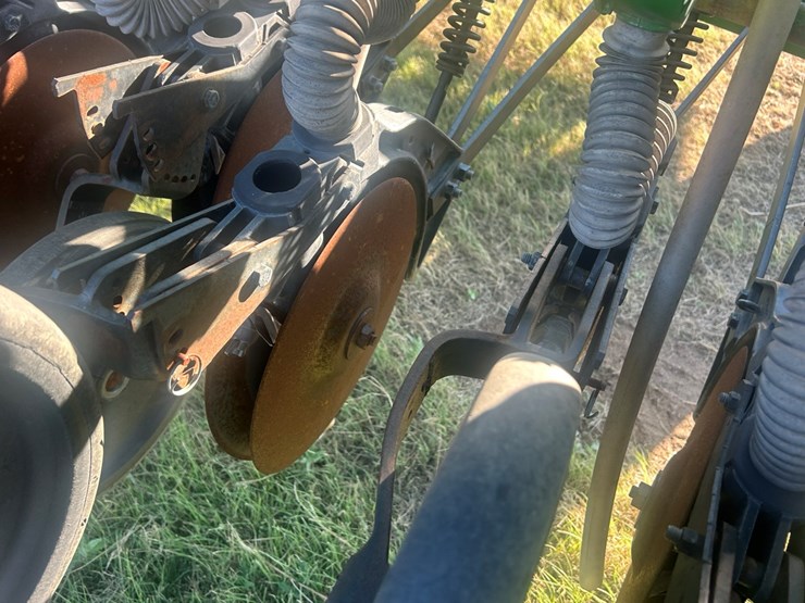 john-deere-450-image-6