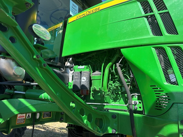 2021-john-deere-r4038-image-19