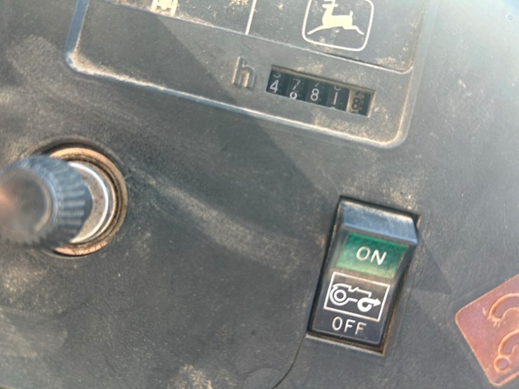 john-deere-4850-image-22