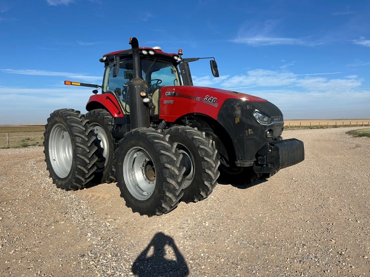 2022-case-ih-magnum-340-image-32