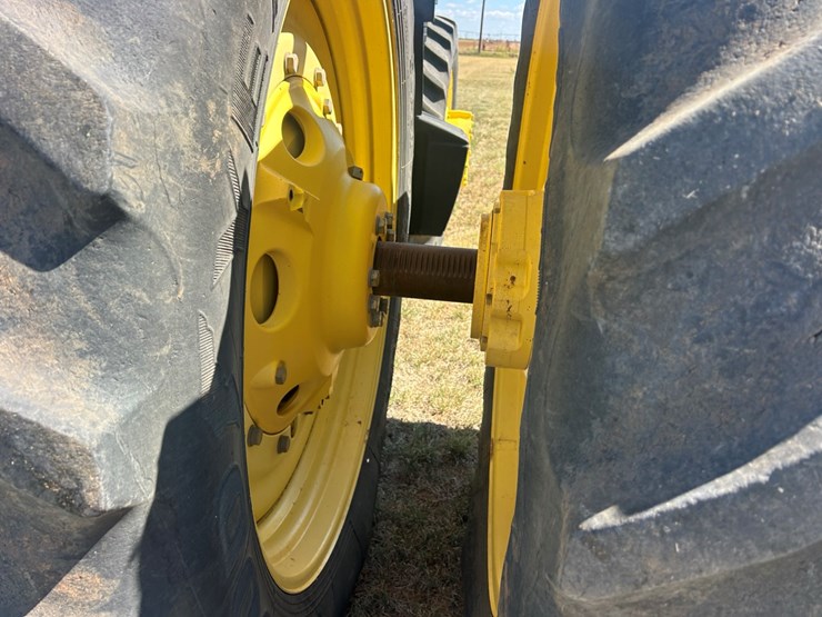2005-john-deere-8420-image-12