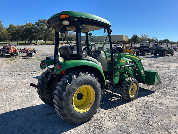 john-deere-3520-image-4