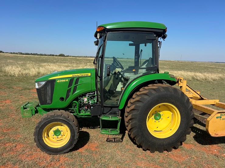 john-deere-4066r-image-2
