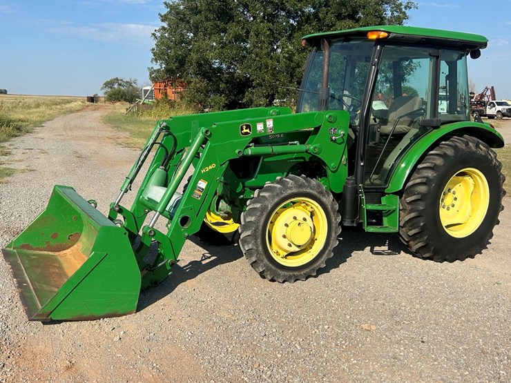 john-deere-5075e-image-1
