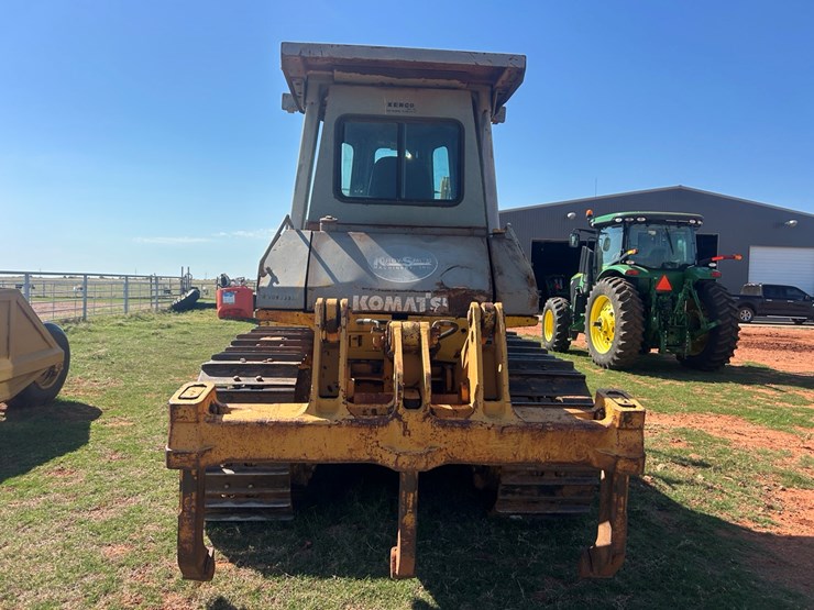 komatsu-d65ex-image-11