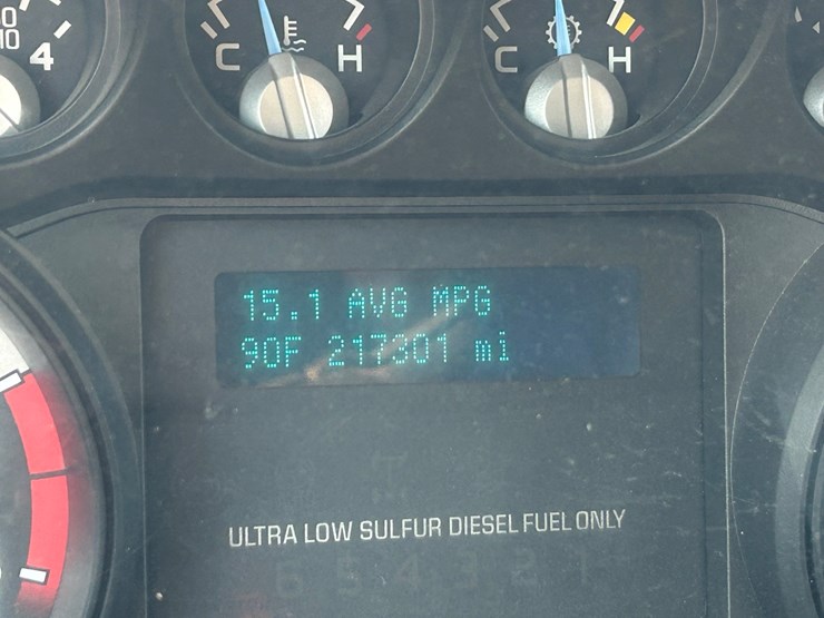 2011-ford-f250-image-29