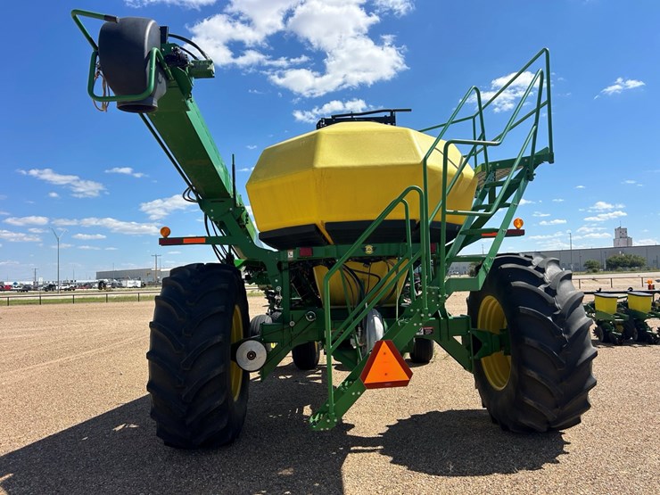 john-deere-1890-image-12