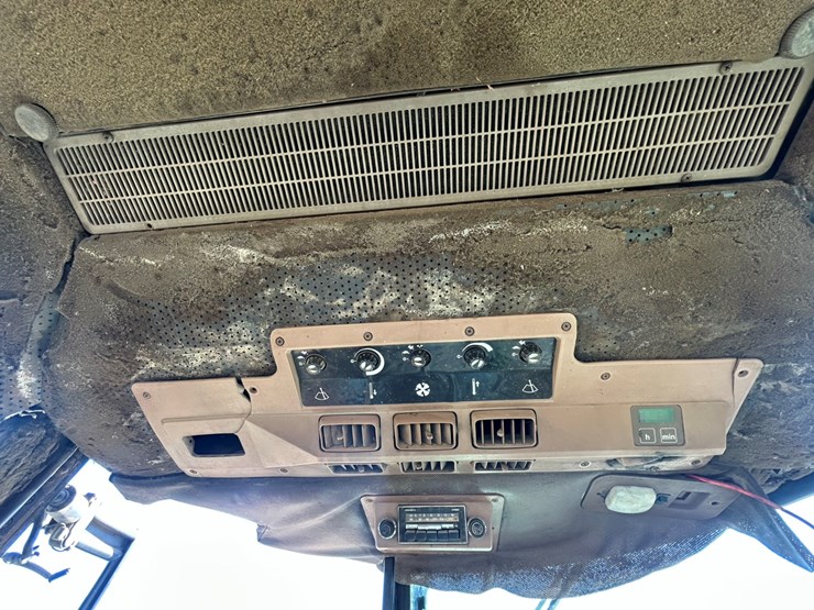 john-deere-4850-image-25