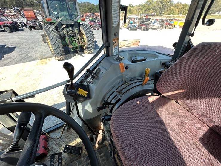 massey-ferguson-4235-image-14
