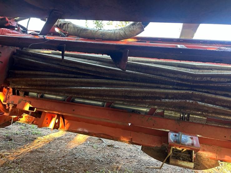 massey-ferguson-1476-image-8