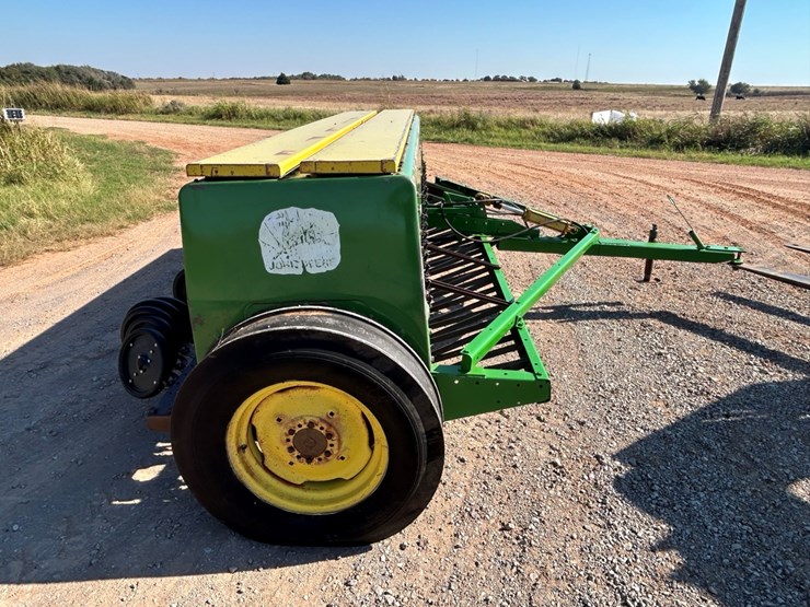 john-deere-8300-image-5