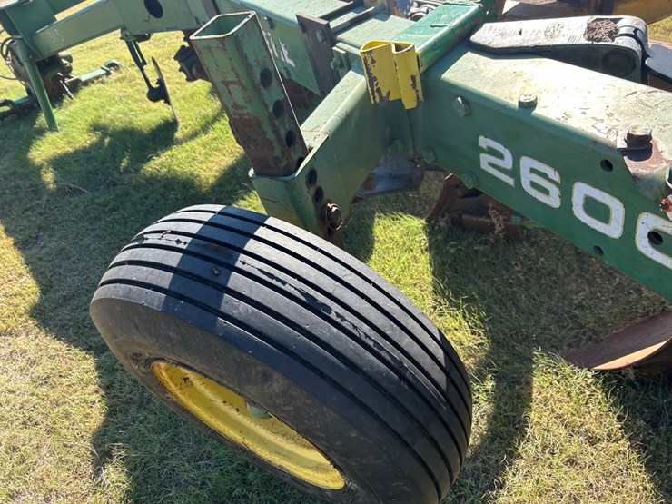 john-deere-2600-image-16