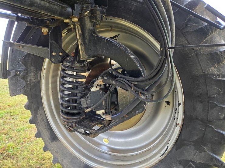 case-ih-patriot-3320-image-13