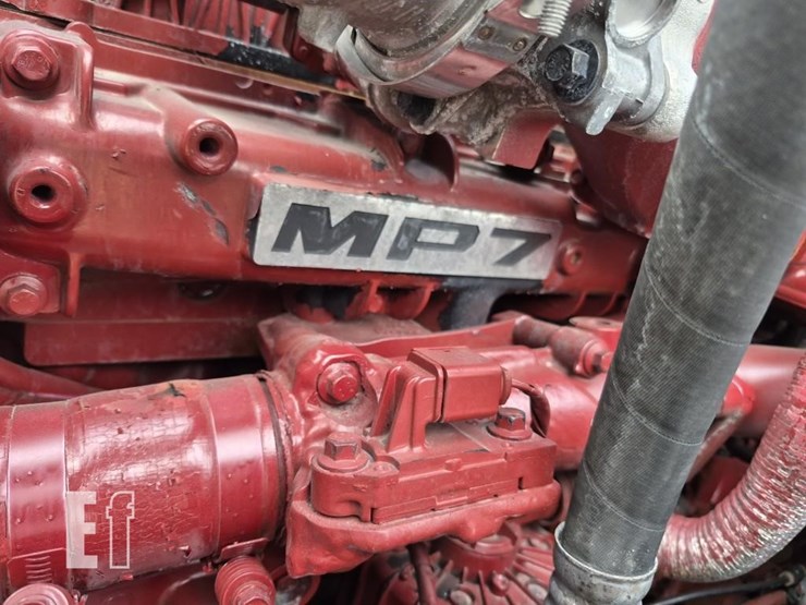 2024-mack-anthem-64t-image-27