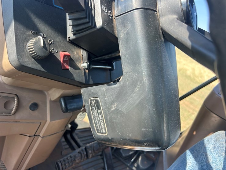 1996-john-deere-7600-image-29