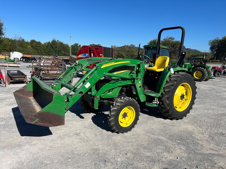 john-deere-4320-image-1