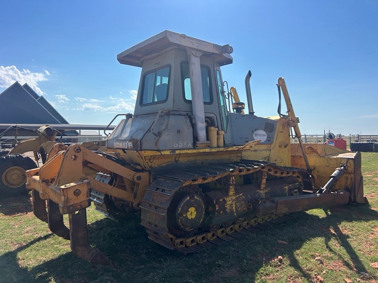 komatsu-d65ex-image-12