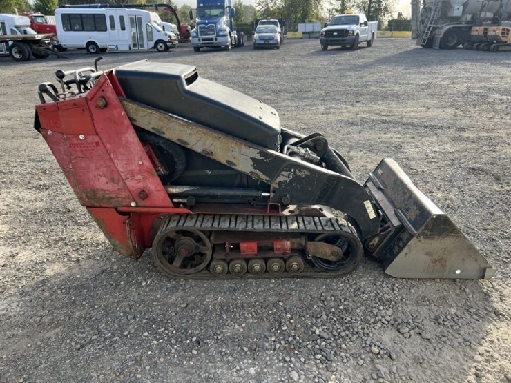 2018-toro-dingo-tx525-mini-compact-track-loader-image-3