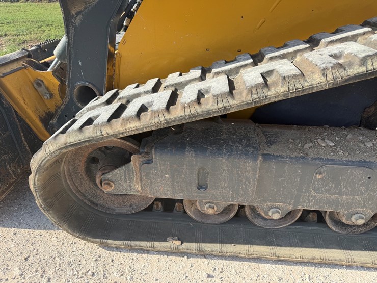 deere-325g-image-9