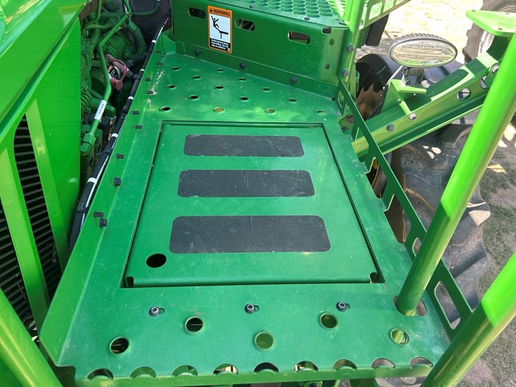 2021-john-deere-r4038-image-39