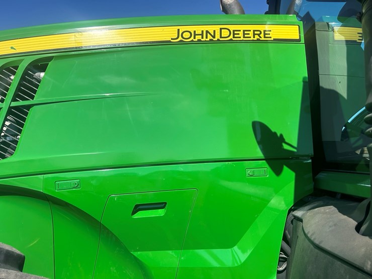 2012-john-deere-7215r-image-36