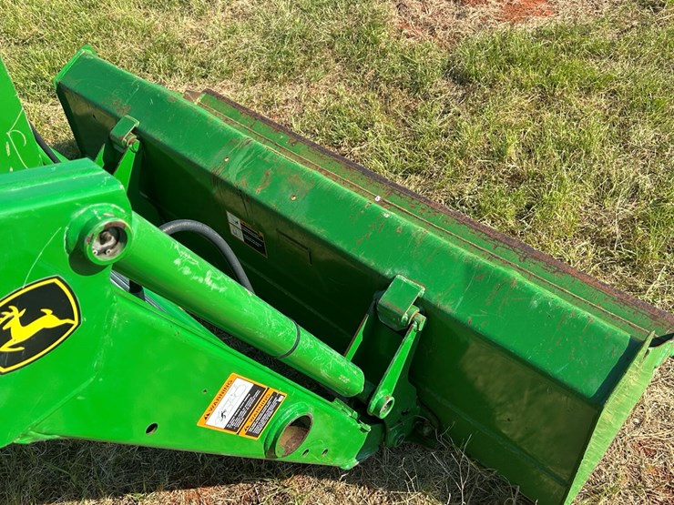 2019-john-deere-4044m-image-17