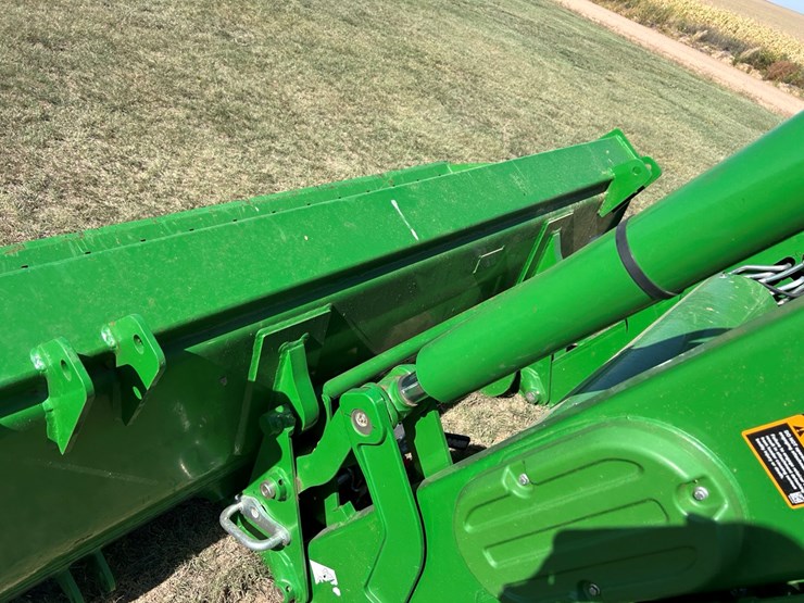 2023-john-deere-6130m-image-41