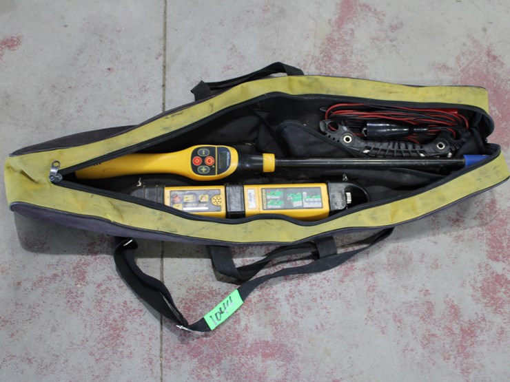 #1044-•-vivax-metrotech-cable-and-pipe-locator-image-1