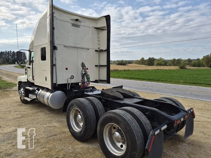 2024-mack-anthem-64t-image-12