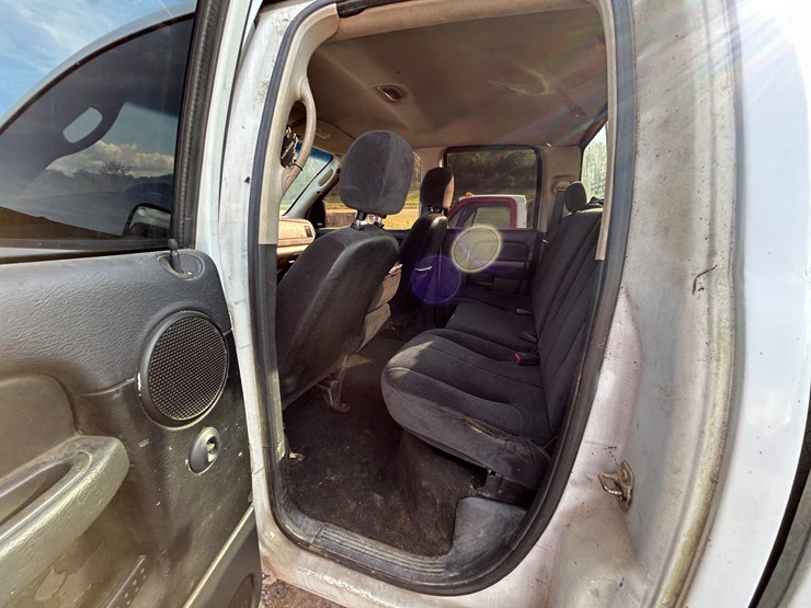 2005-dodge-ram-3500-image-9