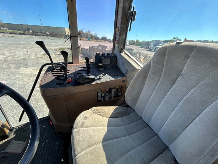 john-deere-6400-image-13