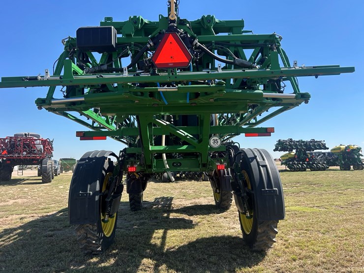 2021-john-deere-r4038-image-4