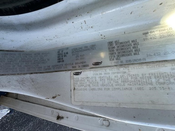 2004-sterling-9500-vactor-vacuum-truck-image-22