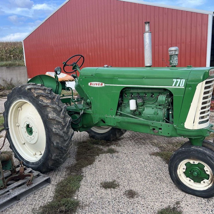 OLIVER 770