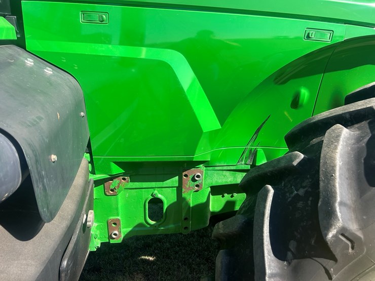 2012-john-deere-7215r-image-14