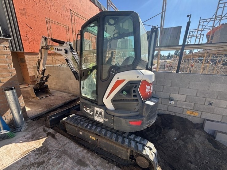 bobcat-e35-image-1
