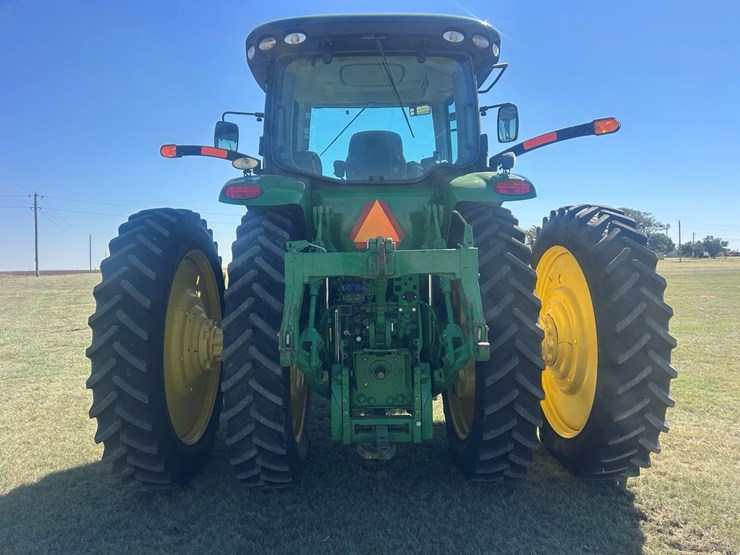 2012-john-deere-7215r-image-4