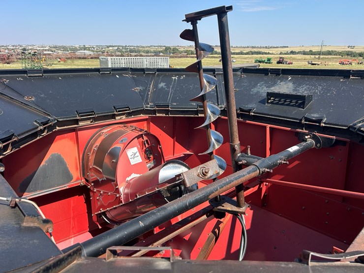 2004-case-ih-2388-image-39