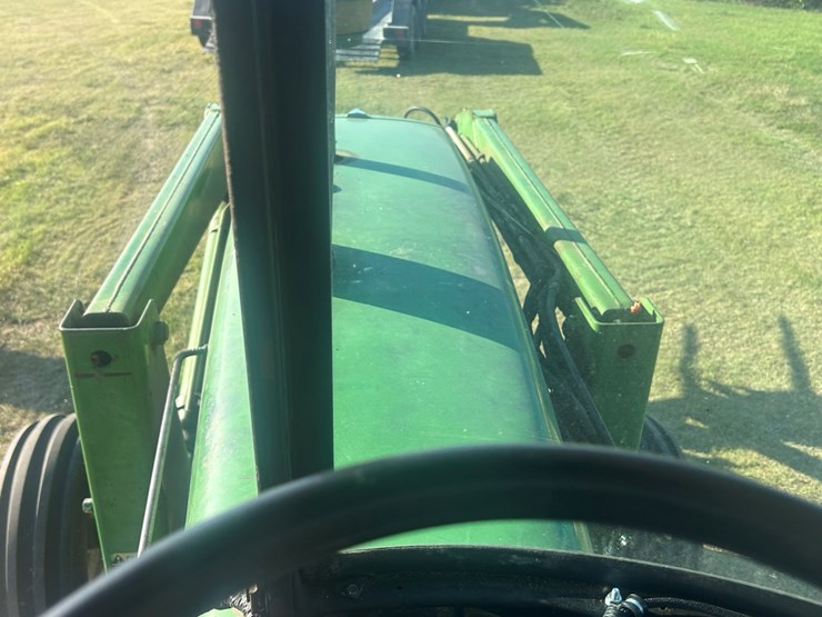 john-deere-4240-image-31