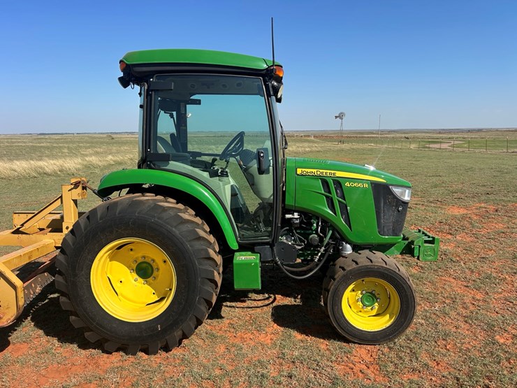 john-deere-4066r-image-24