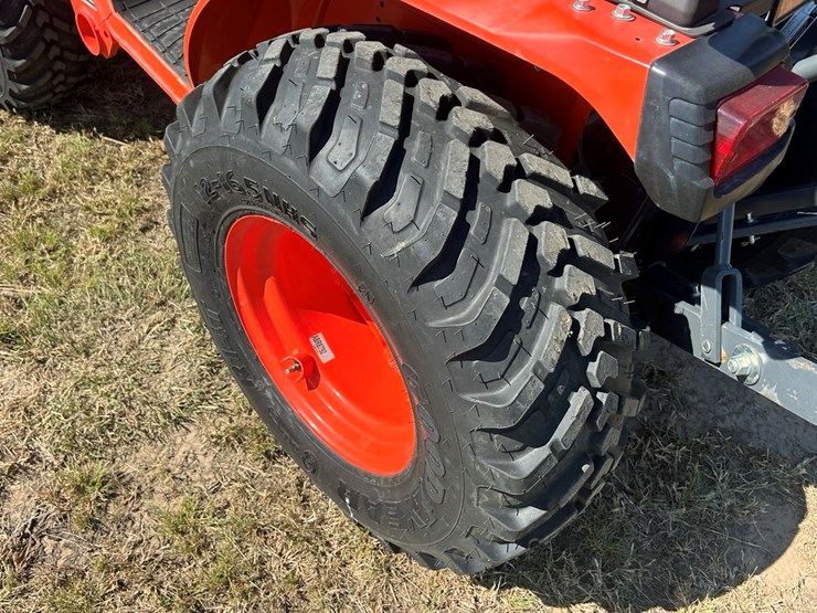 #47-•-2021-kubota-b2601-image-8
