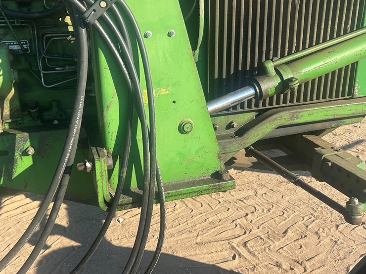 john-deere-4240-image-41