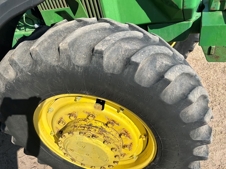 john-deere-4850-image-36