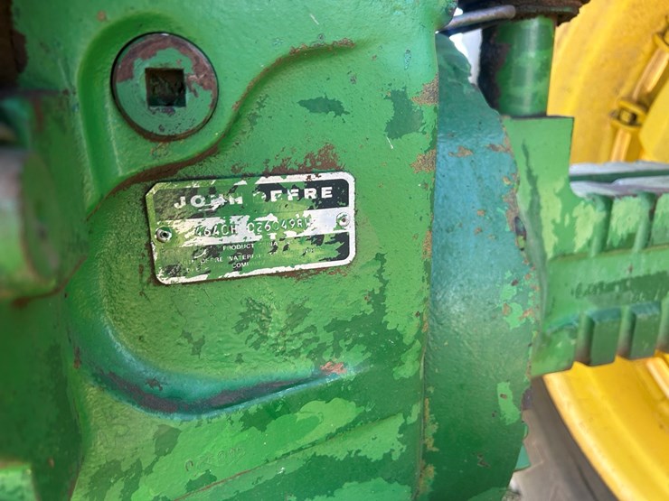 john-deere-4640-image-35