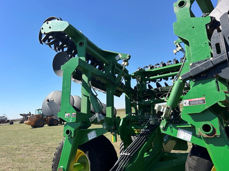 2020-john-deere-2020-image-15