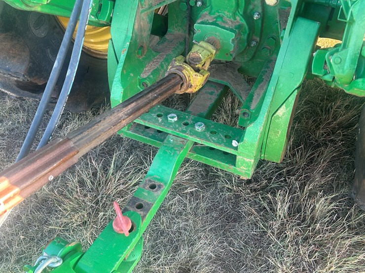 2010-john-deere-8225r-image-7