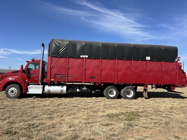 2017-kenworth-t880-image-30