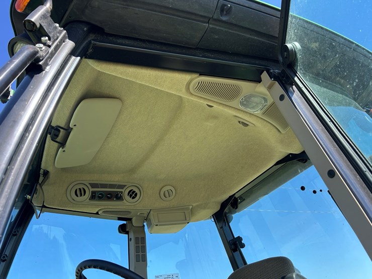 2024-john-deere-6135e-image-35
