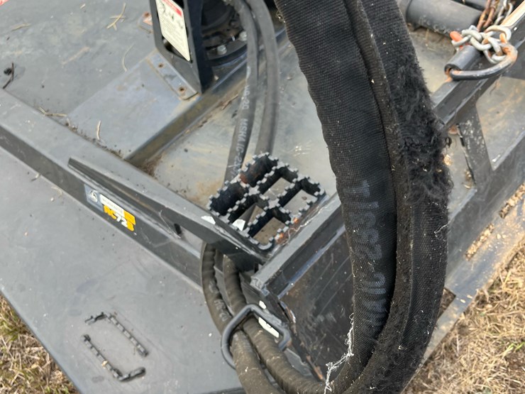 2019-john-deere-15-image-12